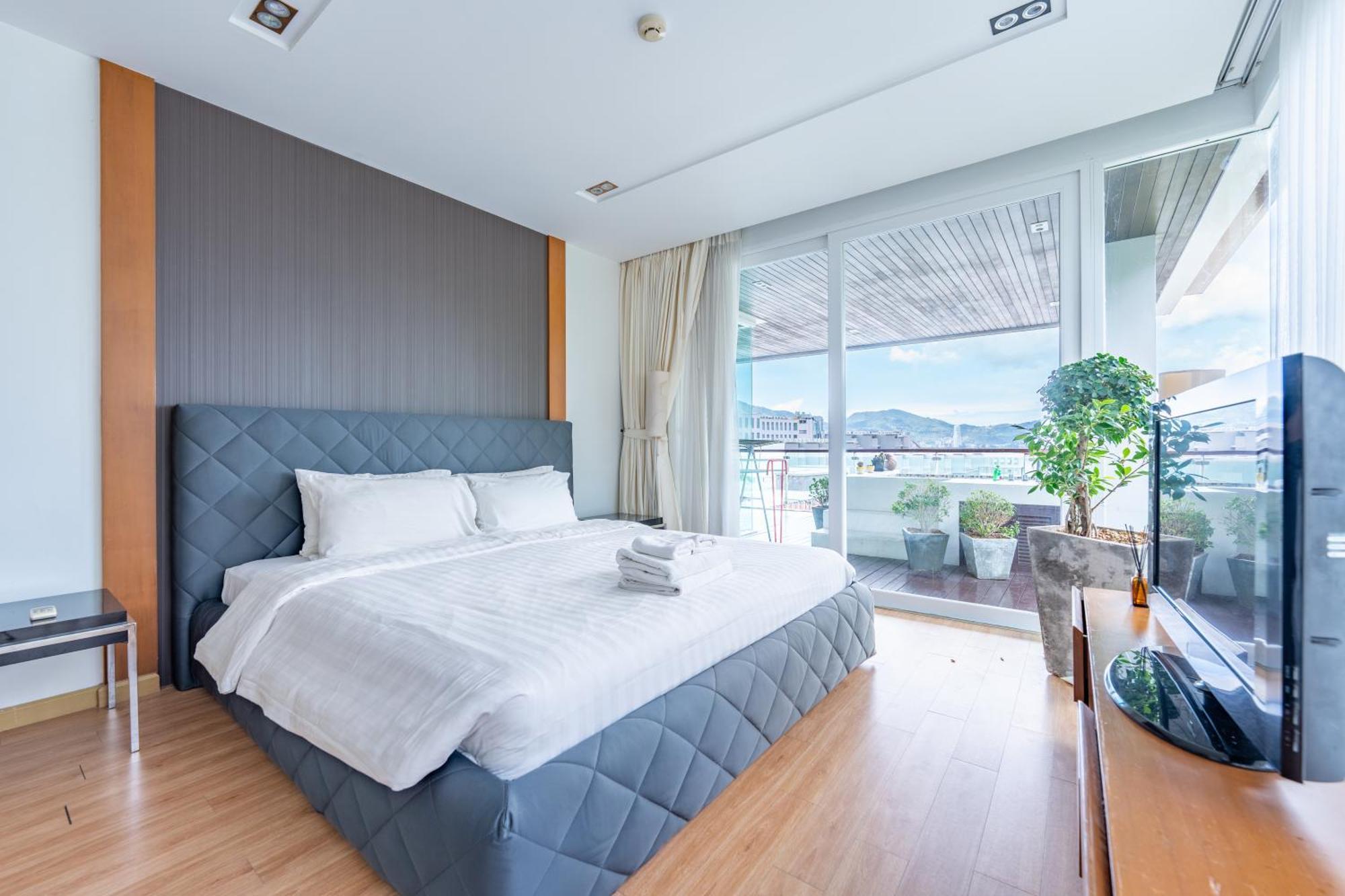 The Privilege Residence Patong Екстериор снимка