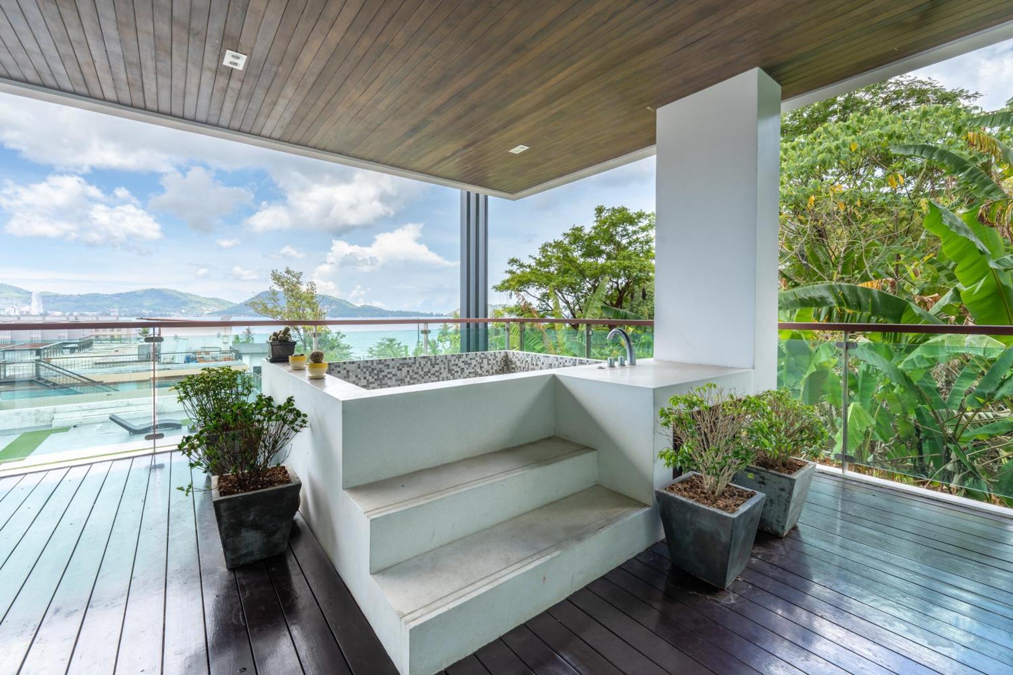 The Privilege Residence Patong Екстериор снимка