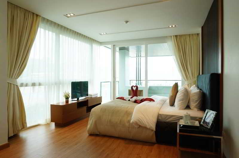 The Privilege Residence Patong Екстериор снимка
